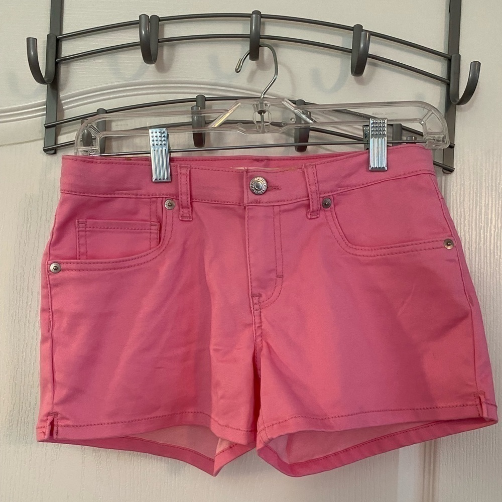 NWOT Girls Size 16 Reg Levi’s Pink Shorty Shorts